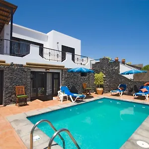 4 Bedroom Saturn With Private Heated Pool Villa